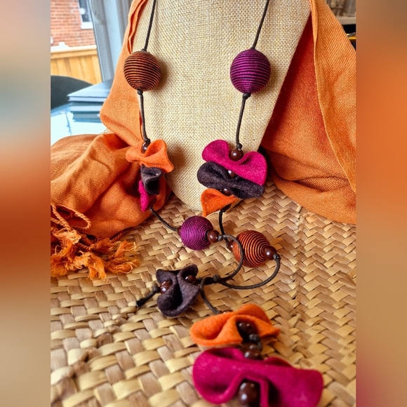 Accessories - Handcrafted Felt  Multicolor Necklace
